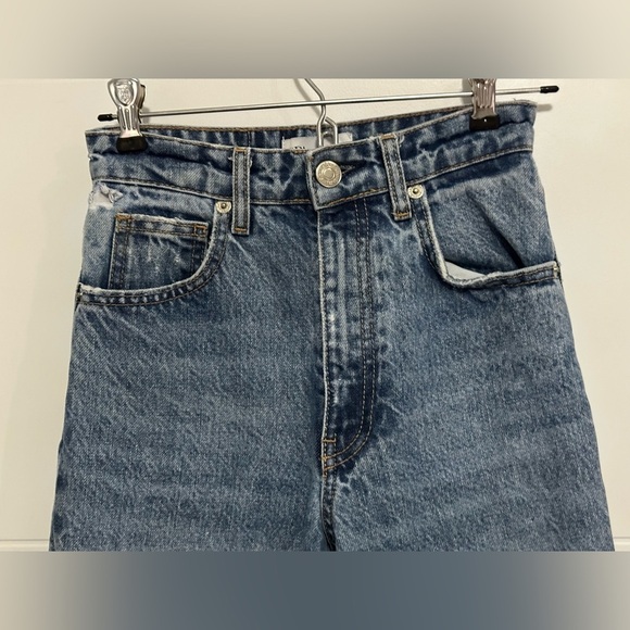 🌟Like New🌟 Zara: Wide Leg Distressed Women's Jeans- Size 0 - Picture 4 of 13
